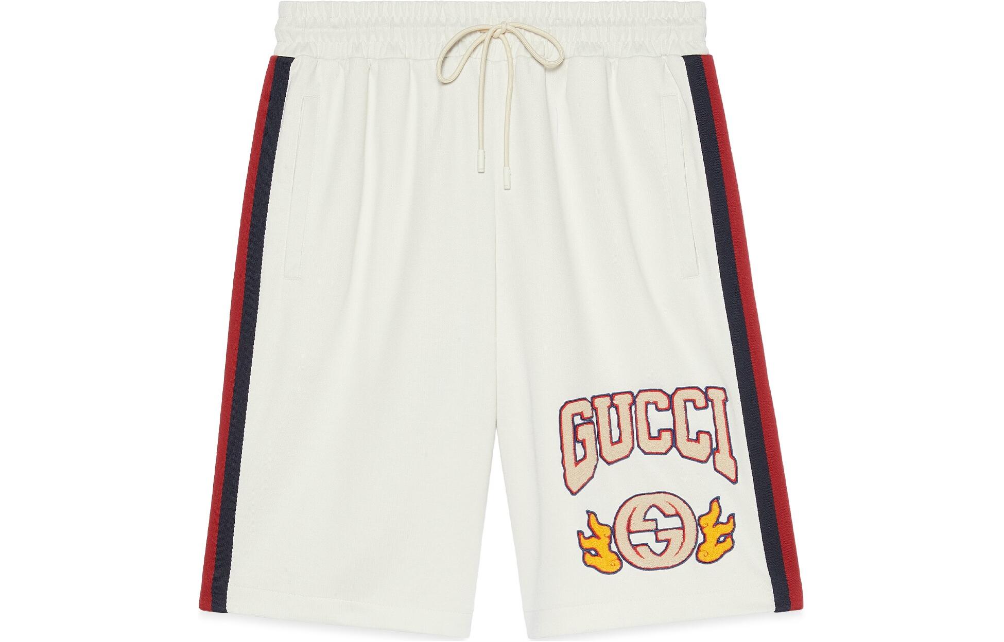 Order GUCCI SS24 Beige Shorts Lurus dengan Desain Patch Logo. 770910-XJGBW-9782