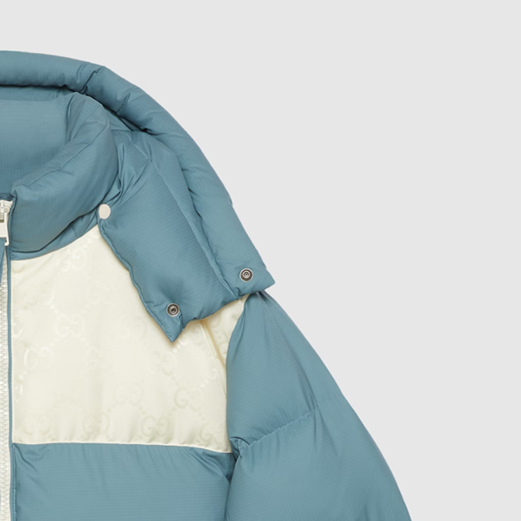 Purchase GUCCI SS24 藍色標誌拼接連帽羽絨外套。 762558-Z8BNG-1121