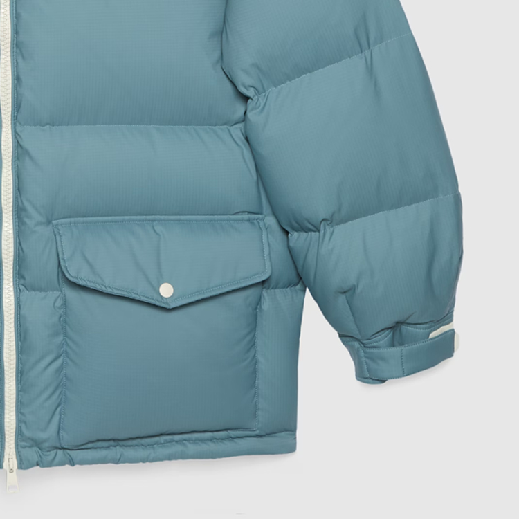 Details for GUCCI SS24 藍色標誌拼接連帽羽絨外套。 762558-Z8BNG-1121