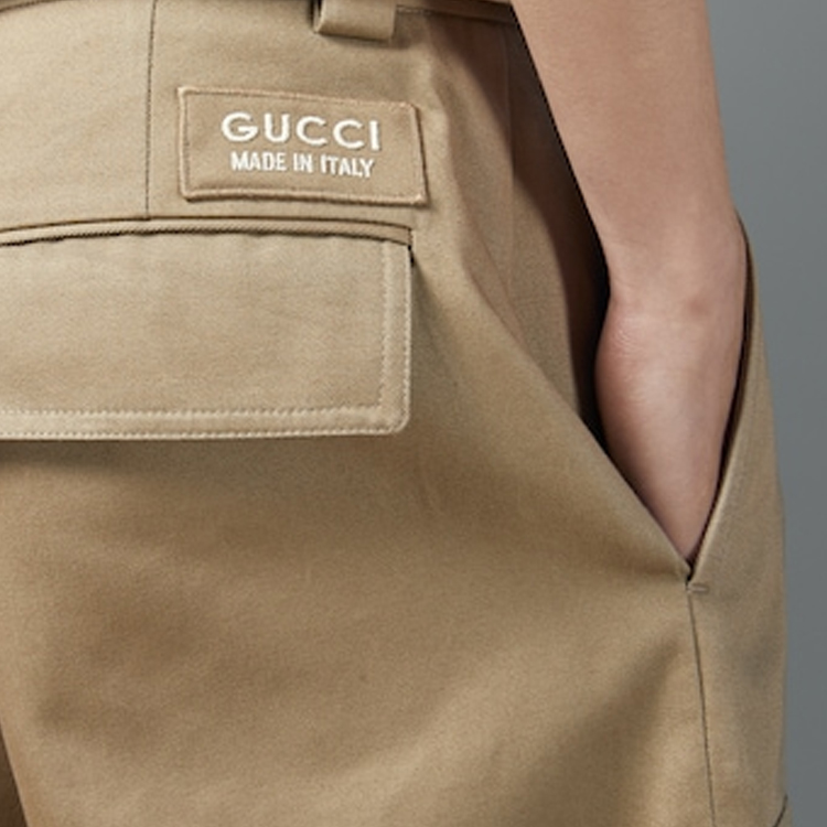 Sizing Pantalones Casuales Kaki de Pierna Recta GUCCI SS24 con Bordado de Logo. 762309-ZAPRO-9569