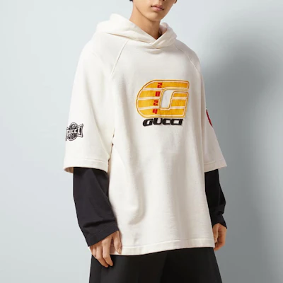 Gucci SS24 標誌印花連帽雙層衛衣 米白色 773084-XJGBP-9095 Shop Gucci SS24 標誌印花連帽雙層衛衣 米白色 773084-XJGBP-9095