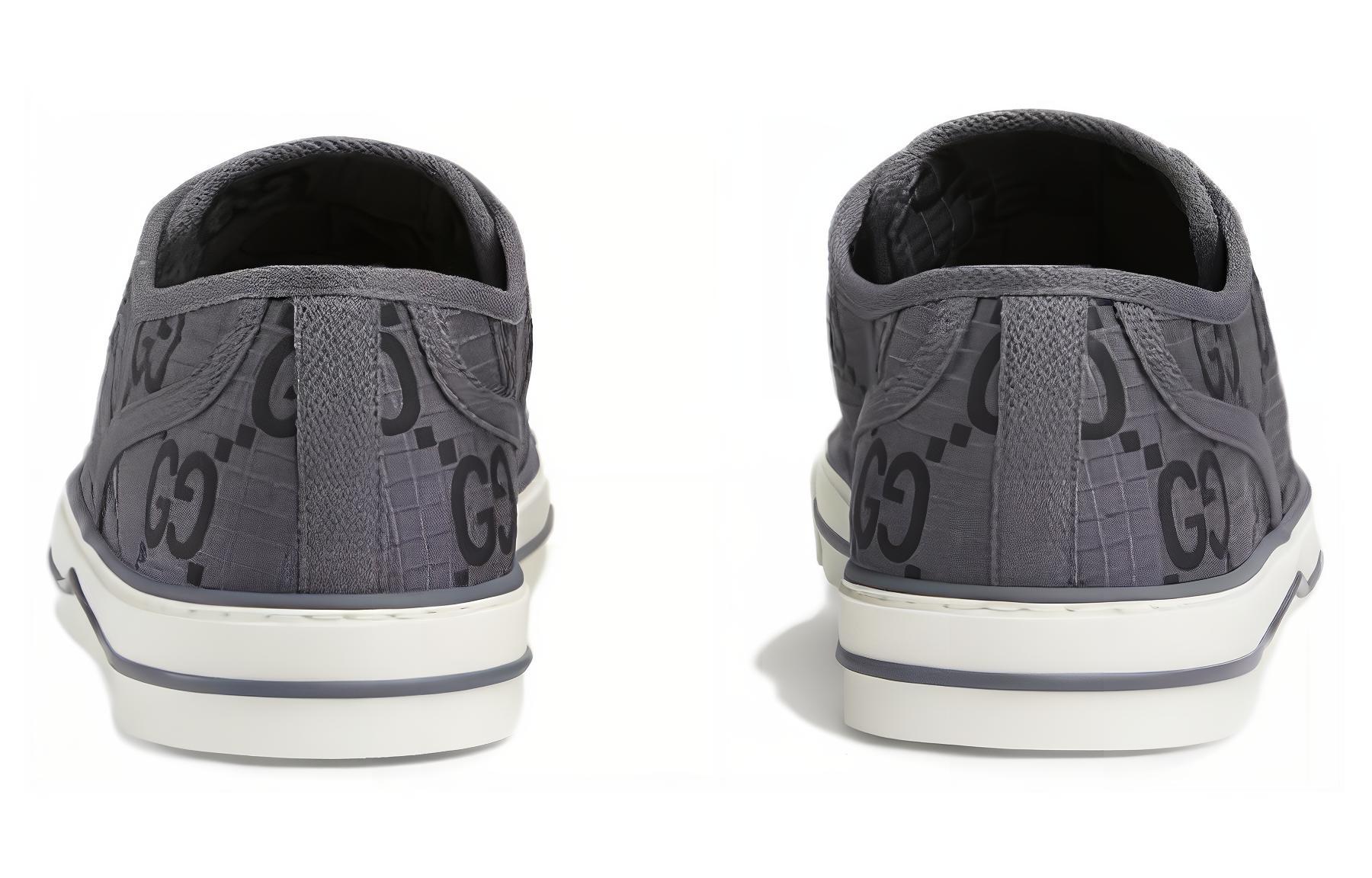 Shop GUCCI古馳 Tennis 1977 圓頭繫帶厚底 低筒 板鞋 男款 黑灰