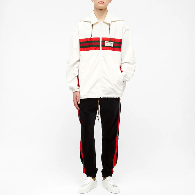 Lookbook Jaket Hoodie Track Gucci Putih Nylon dengan Garis Striped 599935-XDA0X-9061