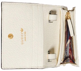 Gucci x adidas 馬銜扣名片夾 白色/黑色 Lookbook Gucci x adidas 馬銜扣名片夾 白色/黑色