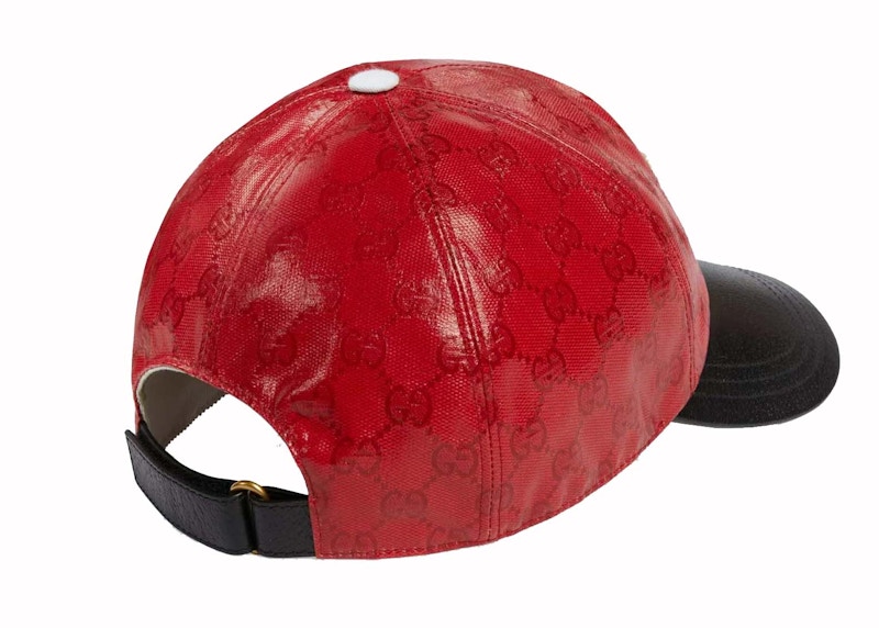 Lookbook Gorra Roja/Negra Gucci x adidas con Logo GG Estampado por Todos Lados