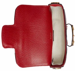 구찌 x 아디다스 홀스빗 1955 레드 숄더백
Lookbook 구찌 x 아디다스 홀스빗 1955 레드 숄더백