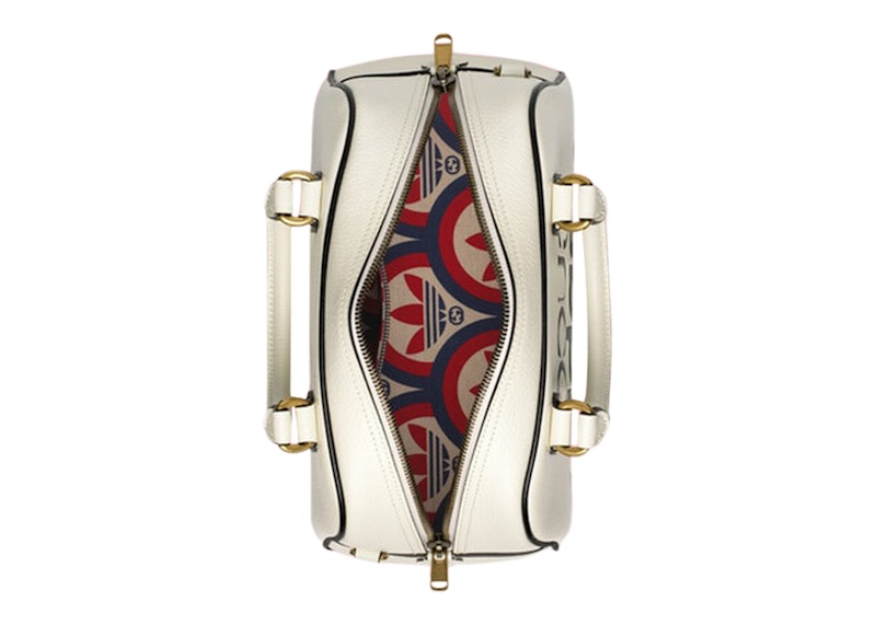 Lookbook 古驰 x 阿迪达斯 迷你行李包 白色