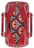 구찌 x 아디다스 레드 미니 더플백
Lookbook 구찌 x 아디다스 레드 미니 더플백