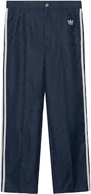 Gucci x adidas Seluar Trek Jacquard Berjalur Trefoil Biru Gelap 710399-ZAK7C-4433 Buy Gucci x adidas Seluar Trek Jacquard Berjalur Trefoil Biru Gelap 710399-ZAK7C-4433