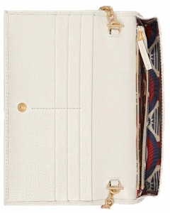 Gucci 联名 adidas 链条钱包 红色 Lookbook Gucci 联名 adidas 链条钱包 红色