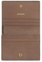 Dompet Kad Gucci x Balenciaga The Hacker Project Beige Lookbook Dompet Kad Gucci x Balenciaga The Hacker Project Beige