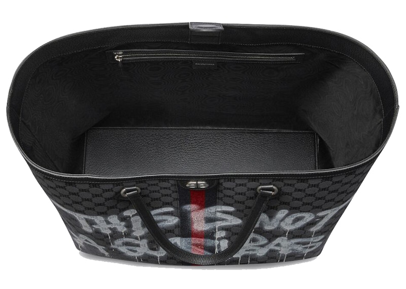 Lookbook Gucci x Balenciaga The Hacker Project 黑色大號塗鴉托特包