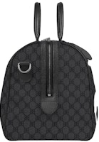 Beg Gucci x Balenciaga Hacker Graffiti Duffel Sederhana Hitam. Lookbook Beg Gucci x Balenciaga Hacker Graffiti Duffel Sederhana Hitam.