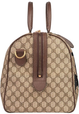 Tas Duffel Sedang Gucci x Balenciaga The Hacker Project Grafiti Warna Beige Lookbook Tas Duffel Sedang Gucci x Balenciaga The Hacker Project Grafiti Warna Beige