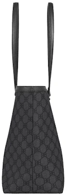 古驰 x 巴黎世家 Hacker系列中号手提包 黑色 Lookbook 古驰 x 巴黎世家 Hacker系列中号手提包 黑色