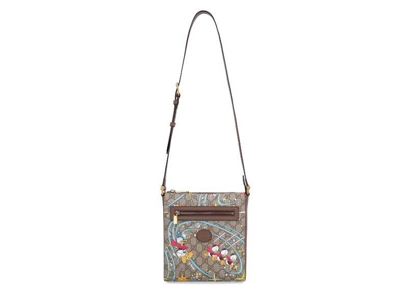 Lookbook Beg Gucci x Disney GG Supreme Messenger Dengan Logo Pelbagai Warna