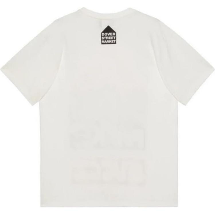 Lookbook GUCCI x Dover Street Market 字母印花白色中性圓領T恤。 717422-XJE9Z-9095