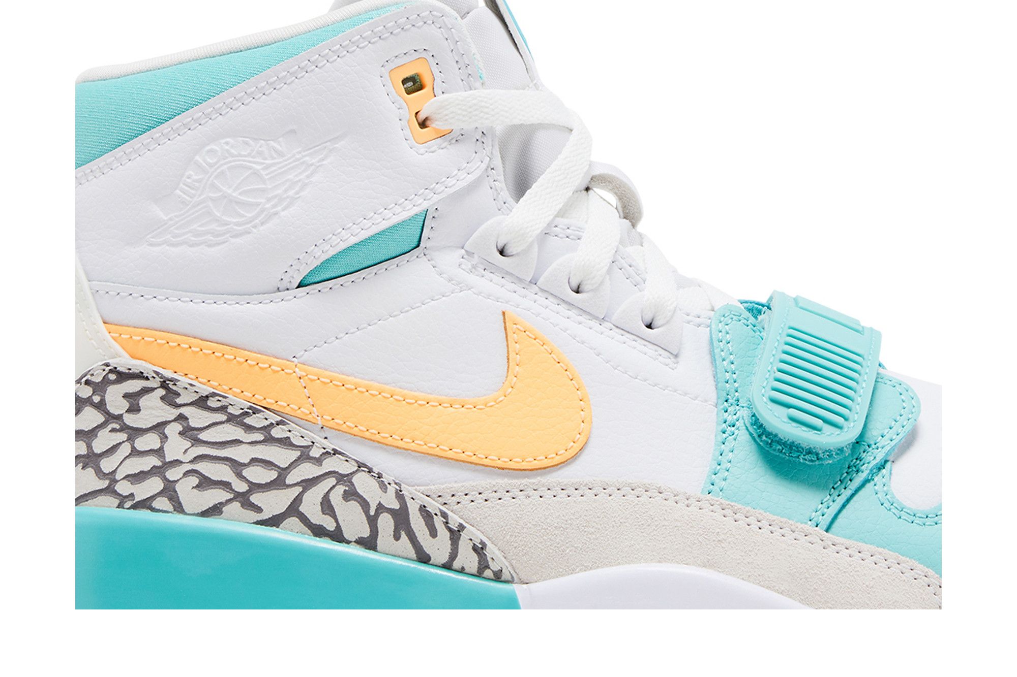 Lookbook 郭艾伦联名款 Air Jordan Legacy 312 '翡翠绿' FV3625-181