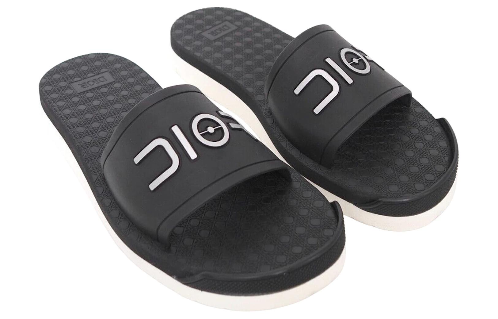 Lookbook Hajime Sorayama x Dior Alpha Slide 'Hitam' 3SA077XNX_H960