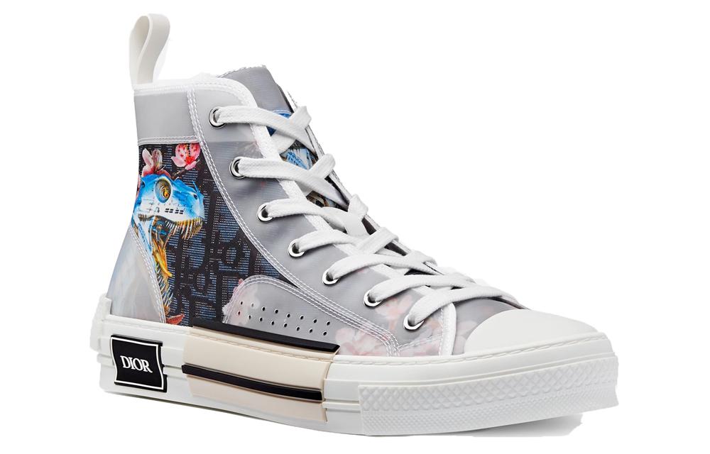 Lookbook Hajime Sorayama x Dior B23 'Retro-Futuristik' 3SH118YQC_H563