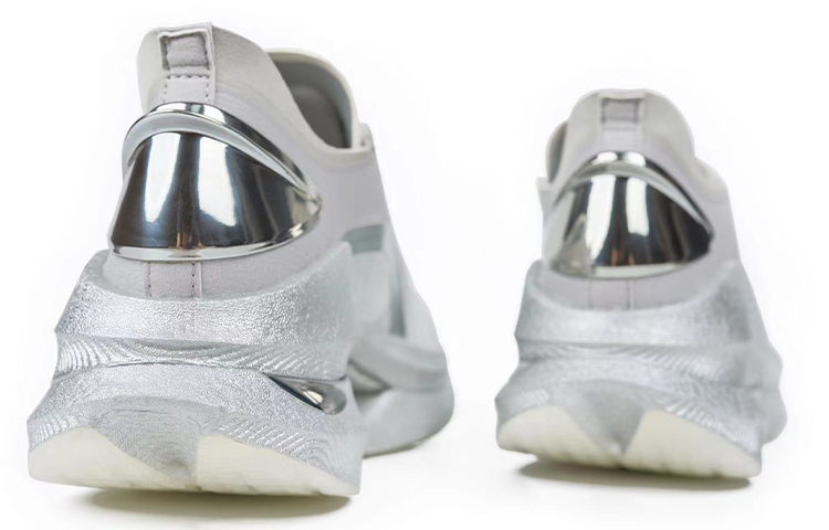 Purchase 空山基/HajimeSorayama x LiNing李宁 绝影 䨻 空山基聯名 回彈 低幫 跑步鞋 男款 金屬銀