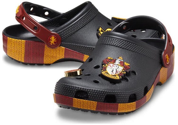 Harry Potter x Crocs Classic Clog 'Gryffindor' 210553-90H Shop Harry Potter x Crocs Classic Clog 'Gryffindor' 210553-90H