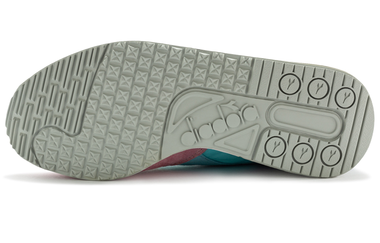 Details for 하스브로 x 디아도라 인트레피드 '수술게임' (Hasbro x Diadora Intrepid 'Susankeim') 501.178728-60013