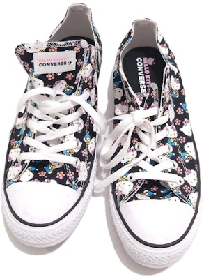 헬로키티 x 컨버스 척 테일러 올스타 옥스 '키티 플라워 패턴' 165765C Lookbook 헬로키티 x 컨버스 척 테일러 올스타 옥스 '키티 플라워 패턴' 165765C