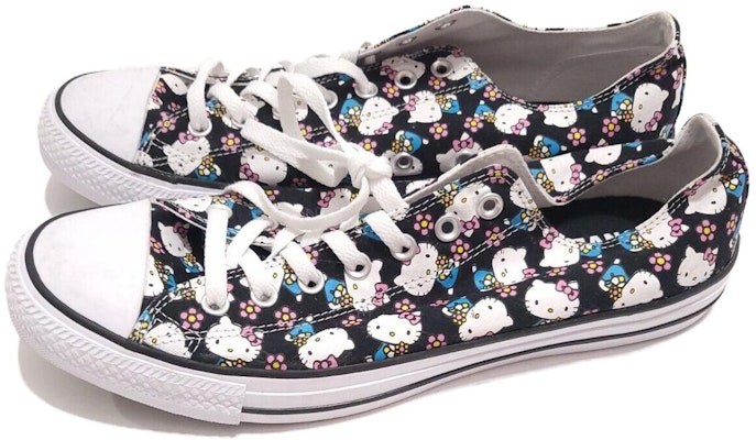 헬로키티 x 컨버스 척 테일러 올스타 옥스 '키티 플라워 패턴' 165765C Shop 헬로키티 x 컨버스 척 테일러 올스타 옥스 '키티 플라워 패턴' 165765C