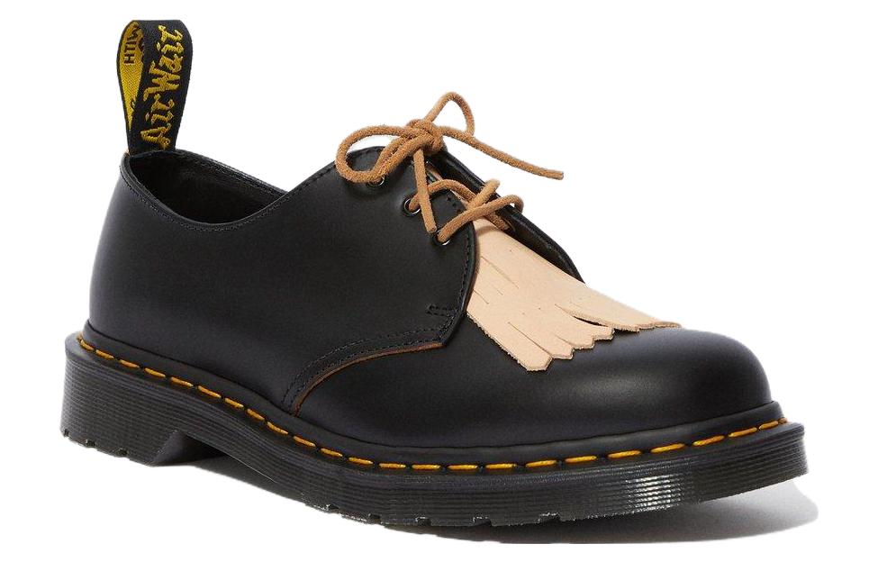 Lookbook Hender Scheme x Dr. Martens 1461 25365001