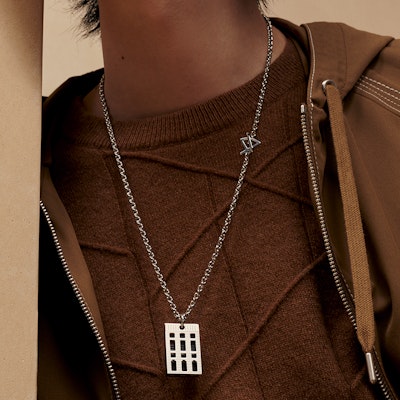 HERMES 24 Faubourg Silver Necklace for Men - Metallic Minimalist Design 109550443 Purchase HERMES 24 Faubourg Silver Necklace for Men - Metallic Minimalist Design 109550443