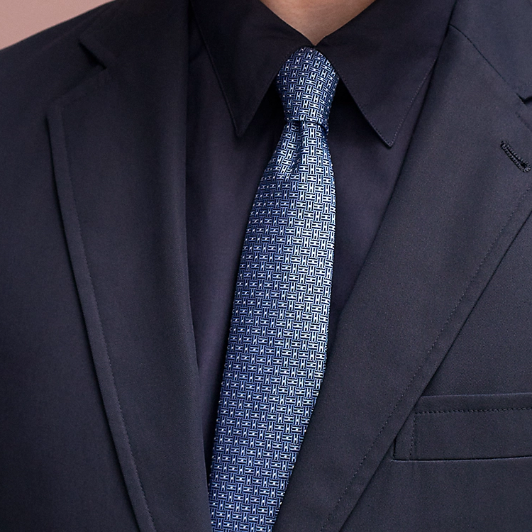 Lookbook HERMES  Blue Tie with Embroidered Logo Design H339354t 03