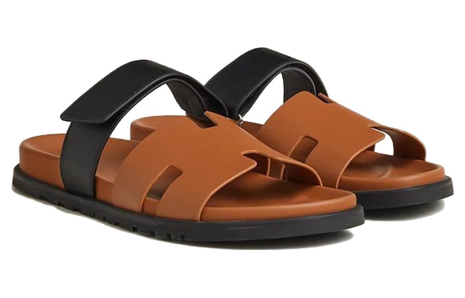 Lookbook 에르메스 브라운 가죽 슬라이드 샌들 H222858Z-HA3