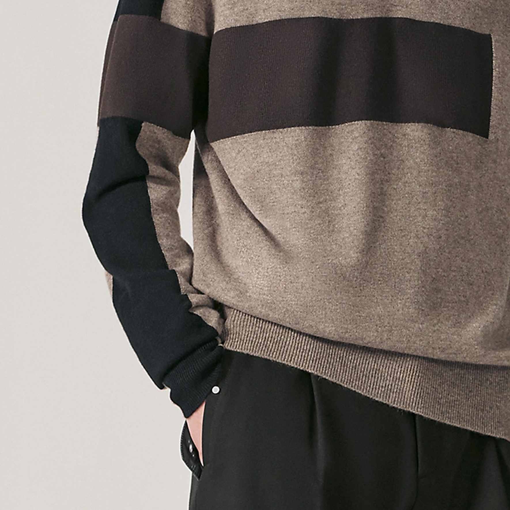 Details for 에르메스 컬러블록 스트라이프 긴팔 폴로 스웨터 비브런트. H367225HA3X