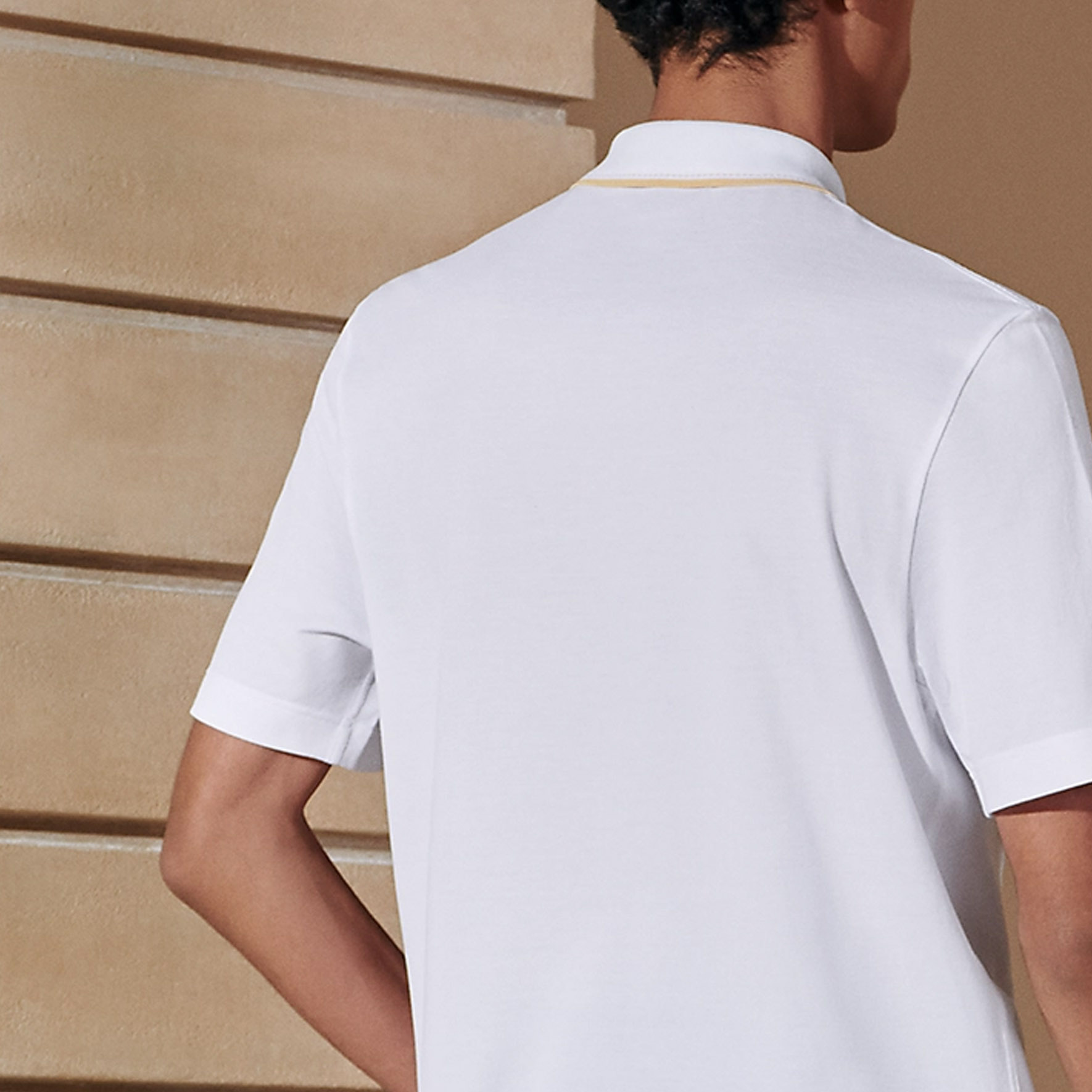 Sizing 爱马仕白色撞色条纹装饰 Polo 衫 H457985HA90