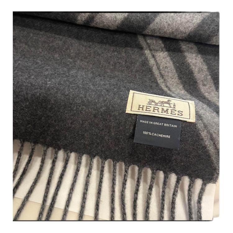 HERMES  Gray Cashmere Scarf with Printed Patterns. H394808T06 圖 4