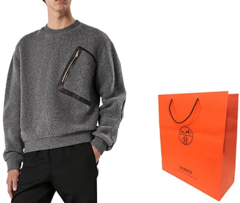 HERMES Sweater Abu-Abu Rajut Crewneck Lengan Panjang Warna Polos H367715HA76 Shop HERMES Sweater Abu-Abu Rajut Crewneck Lengan Panjang Warna Polos H367715HA76