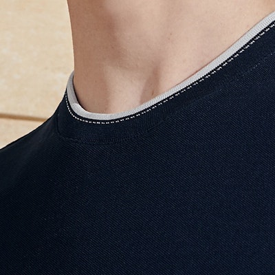 에르메스 네이비 블루 자수 레터 스트라이프 트림 크루넥 티셔츠. H457980HA01 Shop 에르메스 네이비 블루 자수 레터 스트라이프 트림 크루넥 티셔츠. H457980HA01