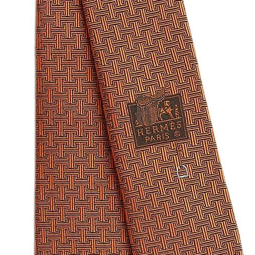 Lookbook HERMES  Orange Tie with Embroidered Letter Logo Design H339374Tv04