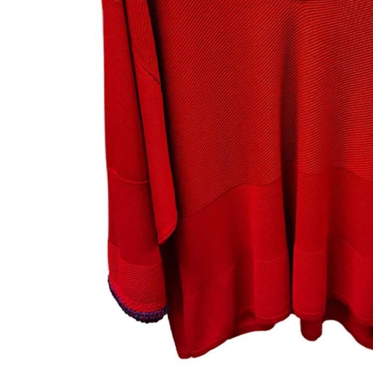 Lookbook HERMES  Red Solid V-Neck Long Sleeve Knit Sweater 792838D67W