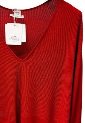 HERMES Red Solid V-Neck Long Sleeve Knit Sweater 792838D67W Shop HERMES Red Solid V-Neck Long Sleeve Knit Sweater 792838D67W