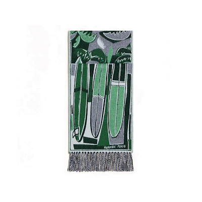 HERMES "Riding the Wave" Green Scarf with Botanical Pattern. H393161Tv03