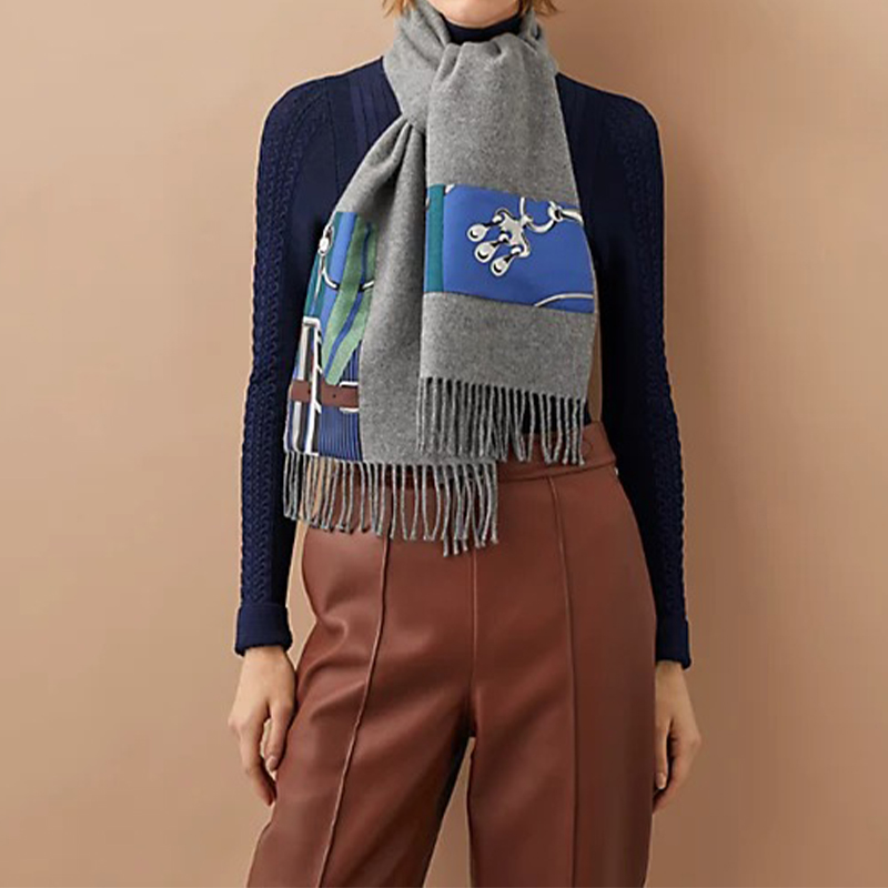 HERMES 'Silk Appliqué' Scarf in Gray Mix. H259074S-03 圖 3