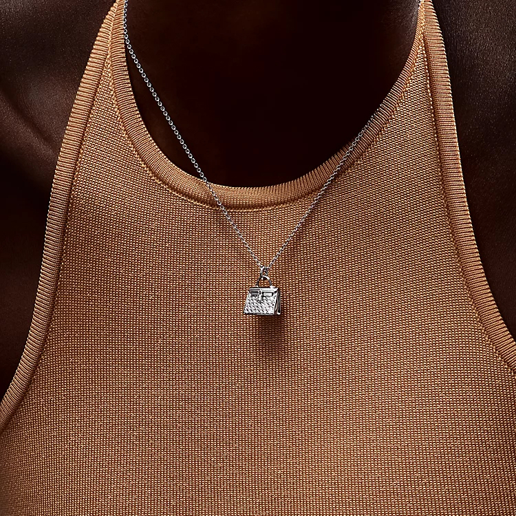 Shop HERMES Amulettes Kelly Diamond Pendant Necklace Unisex Couple Fashion Accessory. H121314B 00