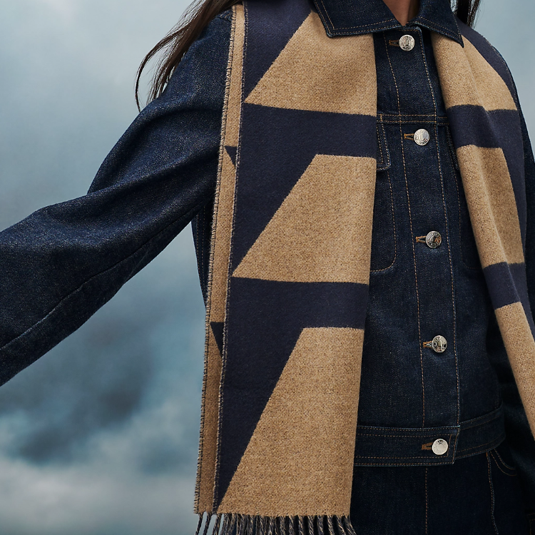 HERMES Asaque Optique Wool Scarf with Tassels in Blue/Beige Unisex Couple Style. H259091S-01 圖 4