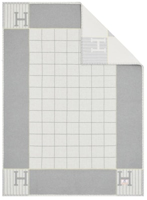 Selimut Hermes Avalon Cabriole Gris Perle. Order Selimut Hermes Avalon Cabriole Gris Perle.