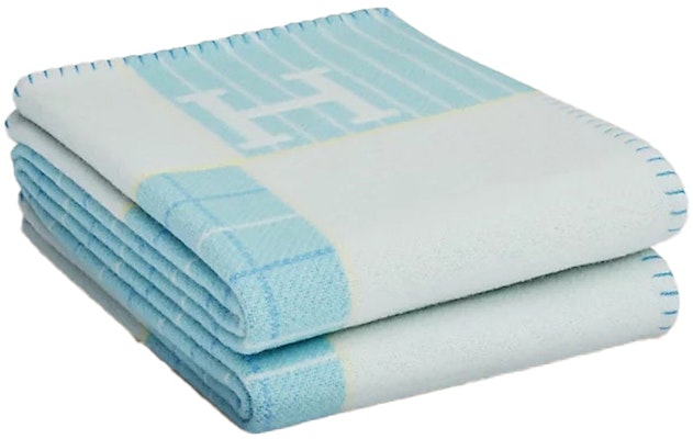 Selimut Hermes Avalon Cabriole Vert Aqua Lookbook Selimut Hermes Avalon Cabriole Vert Aqua