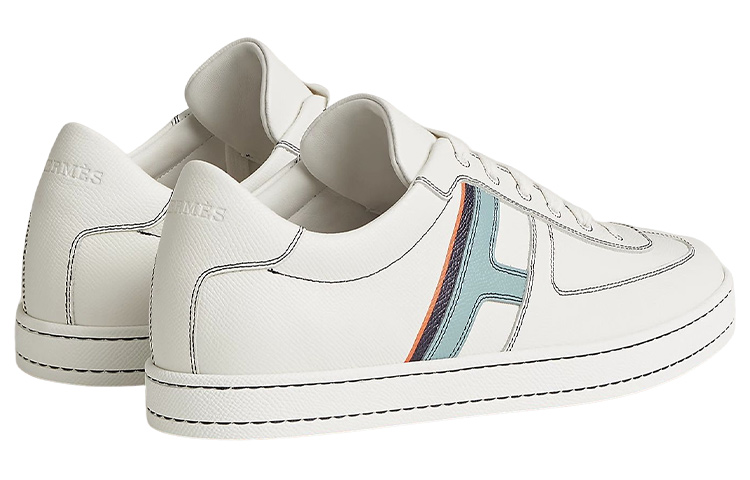 Shop HERMES Boomerang 'Sepatu Kulit Putih Low-Top' H211861Z-HMB