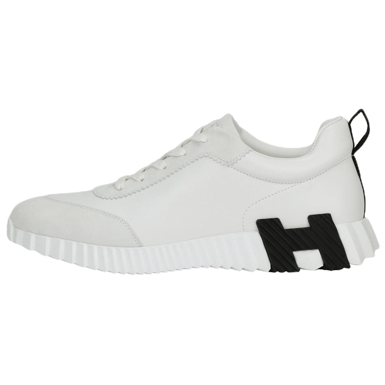 HERMES Bouncing White Low-Top Calfskin Casual Sneakers for Men. H242810Z H9