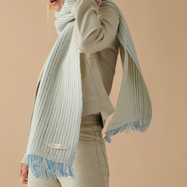 HERMES Boutis Scarf Sky Blue H259087S-02 圖 4